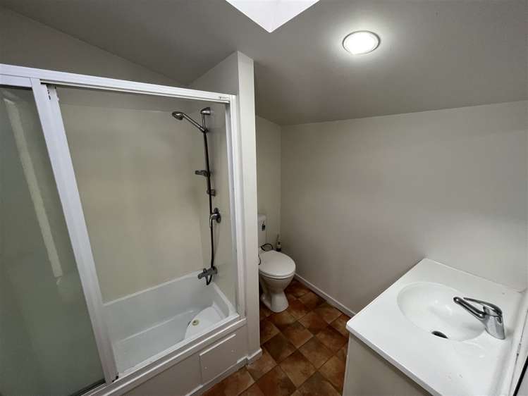 22/22a Willcott Street Mount Albert_9