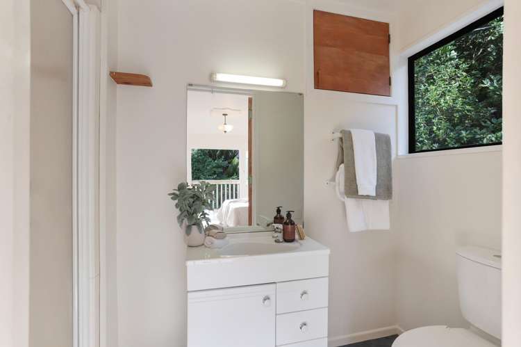 779 West Coast Road Oratia_17