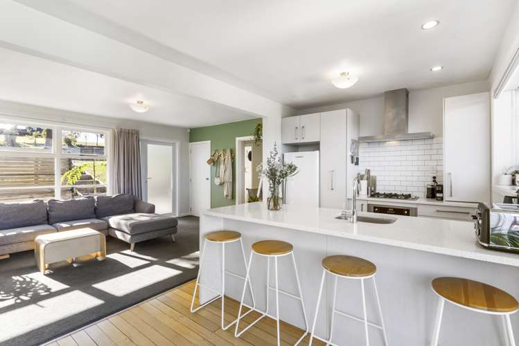 162 Glengarry Road Glen Eden_13