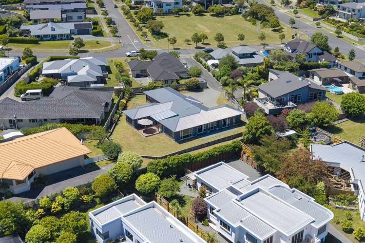 7 Magnolia Rise Waipahihi_0