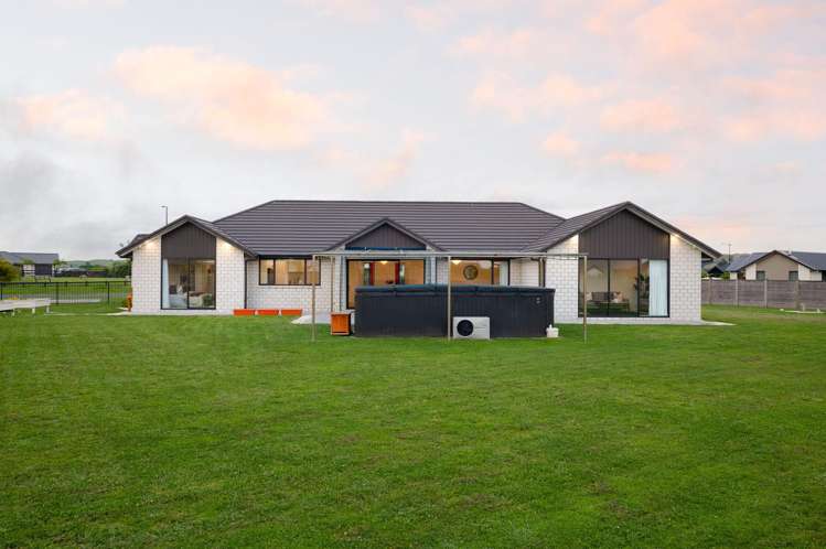 60 Whare Marama Drive Leamington_16