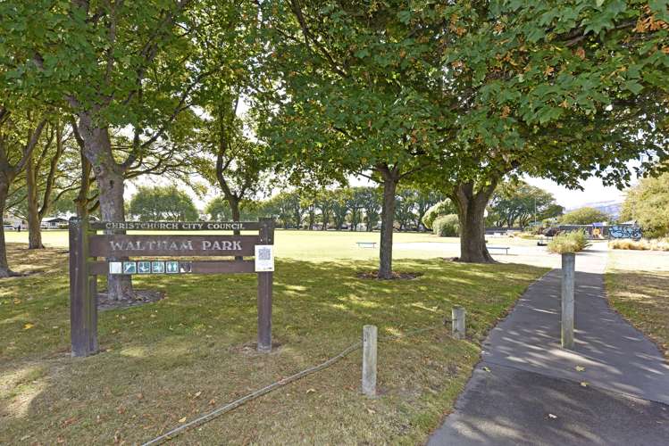 31 Waltham Road Sydenham_18