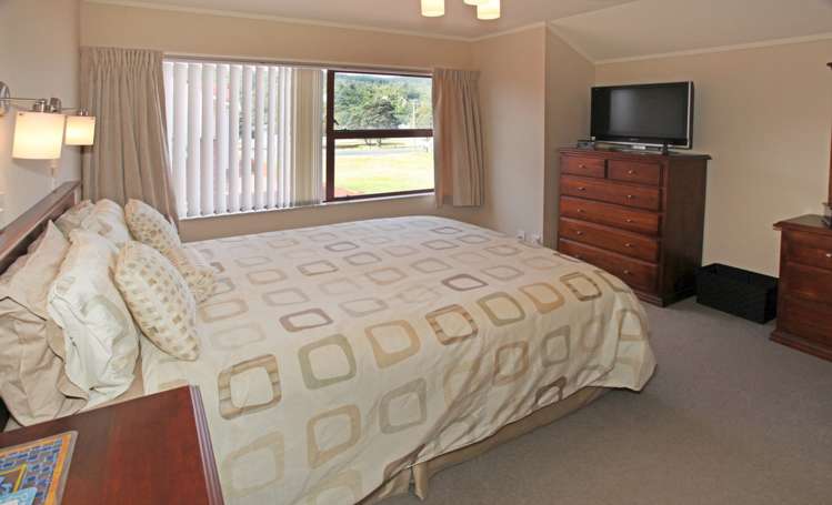 405c Beach Road Whangamata_9