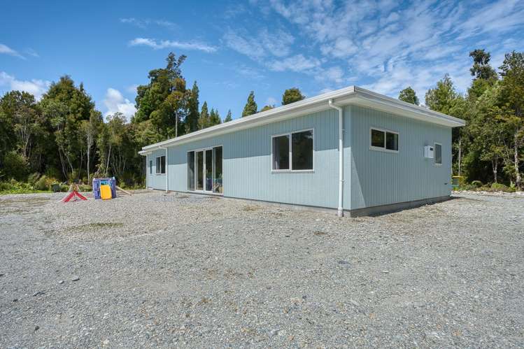 6 Sadler Place Rd2, Hokitika_17