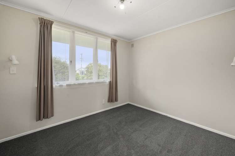 62 Basley Road Owhata_7