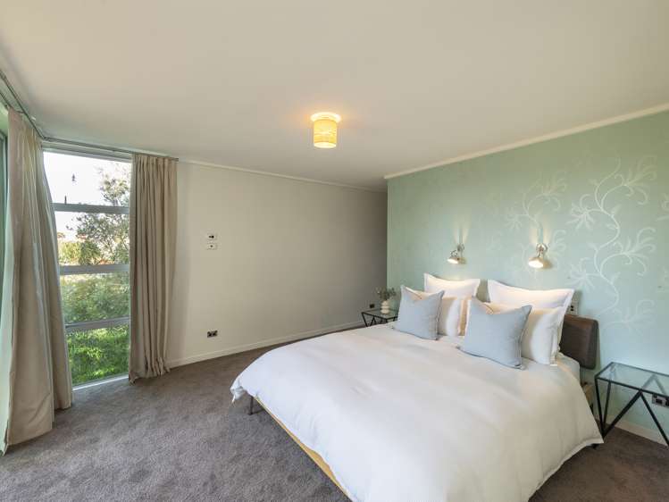 10 Bridgewater Terrace Albert Town_11