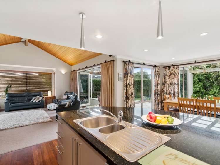 7 Hayward Rise Owhata_5