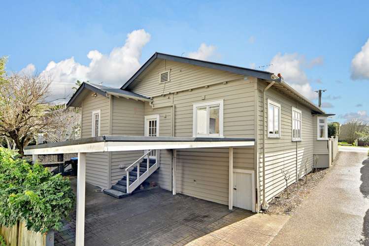 1/33 Abbotts Way Remuera_13