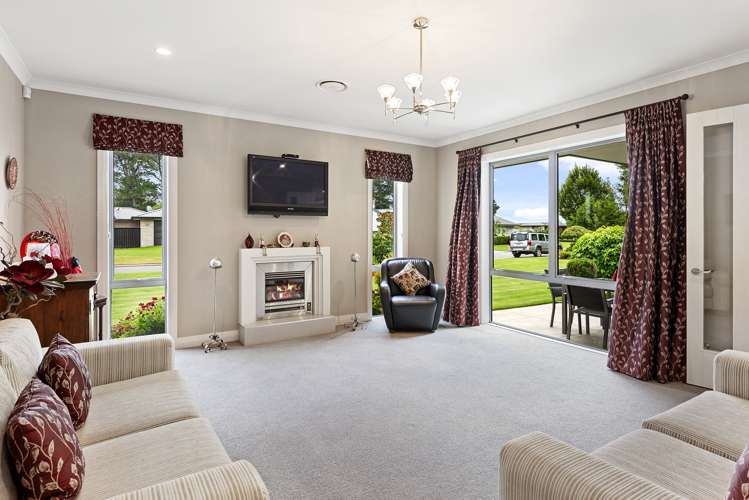 38 Grangewood Drive Lincoln_10