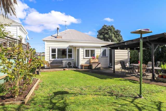 Renovated Villa Close To Town