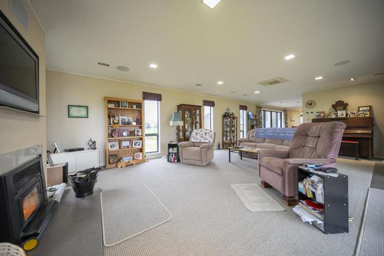 1127 Te Anau Mossburn Highway Hillside_10