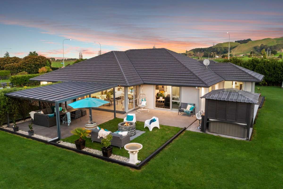 1 Royal Ascot Drive_0