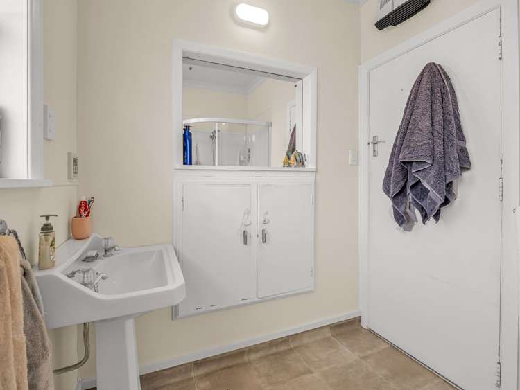 89 Parker Avenue Levin_19