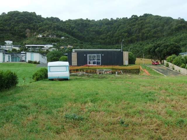 8 Puka Place Mahia_1