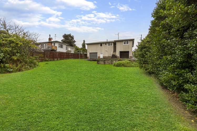 51 Tiroroa Avenue Te Atatu South_15