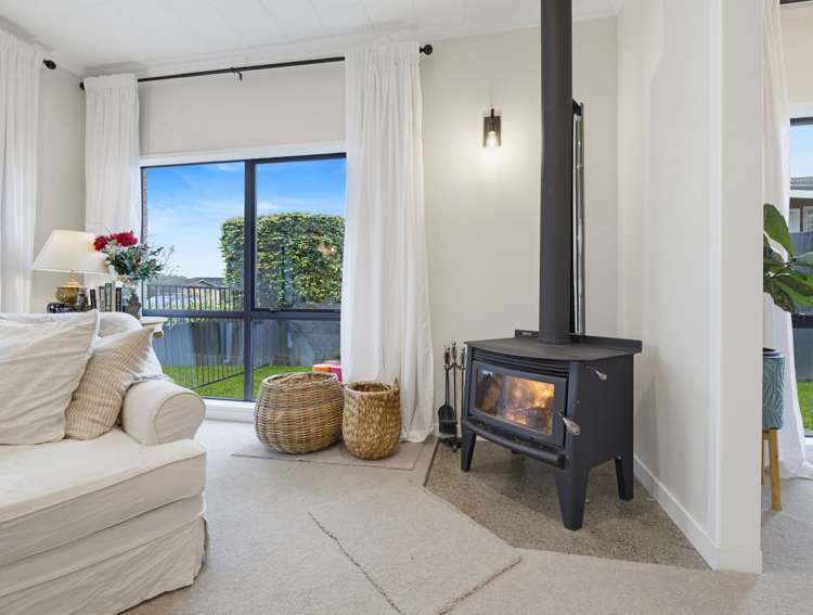 15 Carter Drive Pomare_4