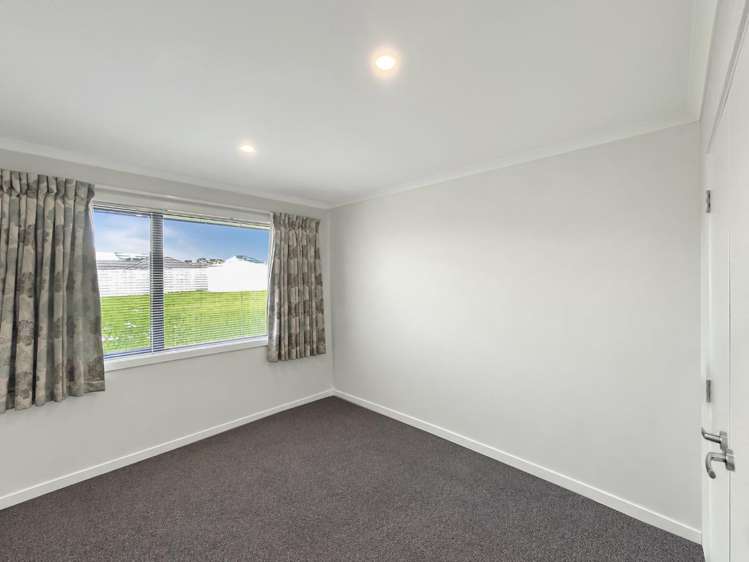 19 Gibraltar Way 10930_5