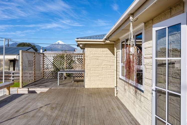 16 Cumming Street Okato_23