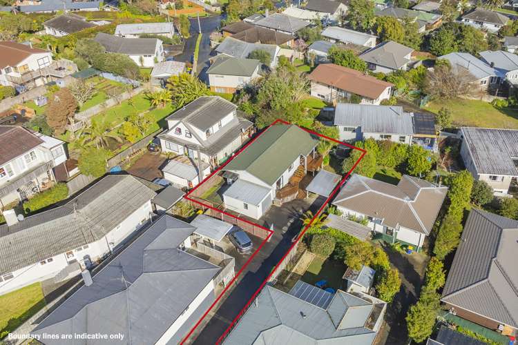 2/16 James Street Bayview_19