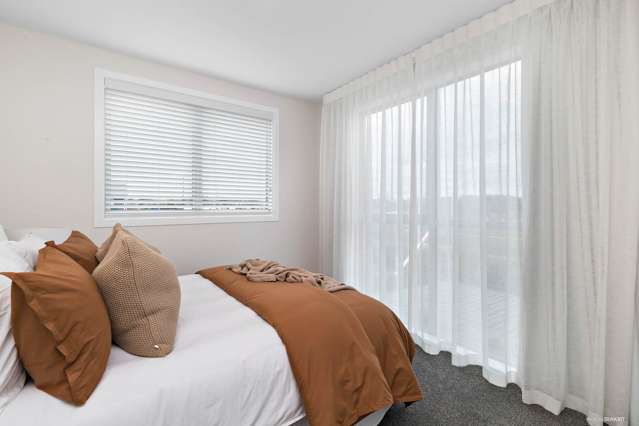 Start Your New Chapter in Paerata Rise!
