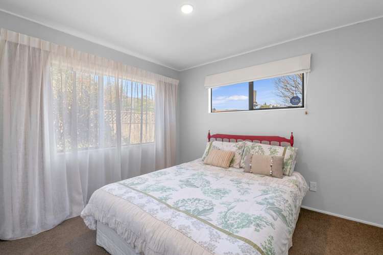 11 Kahurangi Drive Lynmore_13