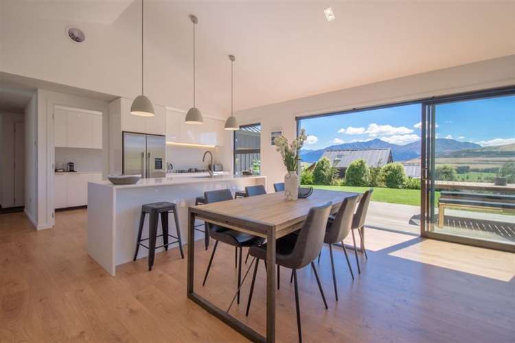 54 Jacks Point Rise_0