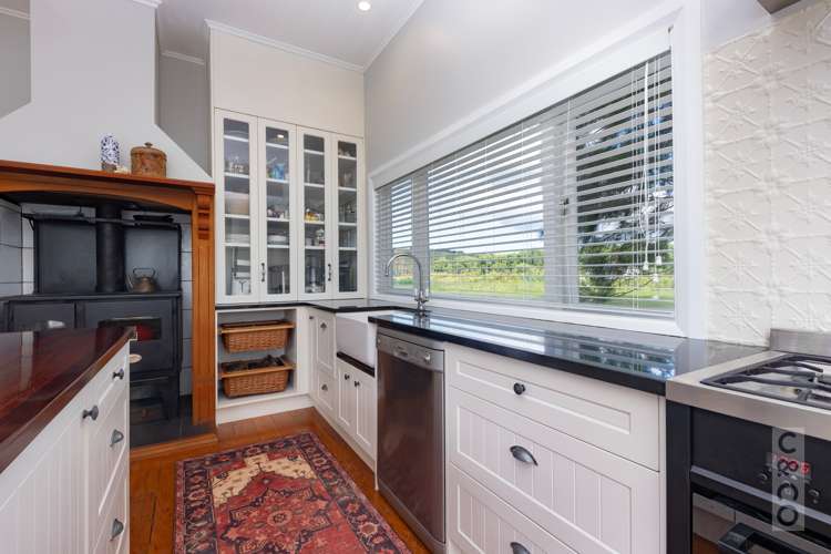 76 Awaroa Road Helensville_16