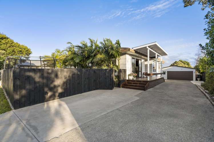 2/21 Gosford Drive Botany Downs_31