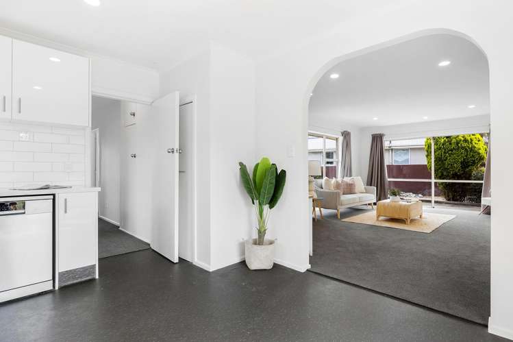 94 Greenhaven Drive Burwood_5