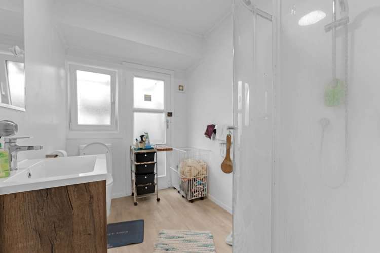 134 Ennis Avenue Pakuranga Heights_16