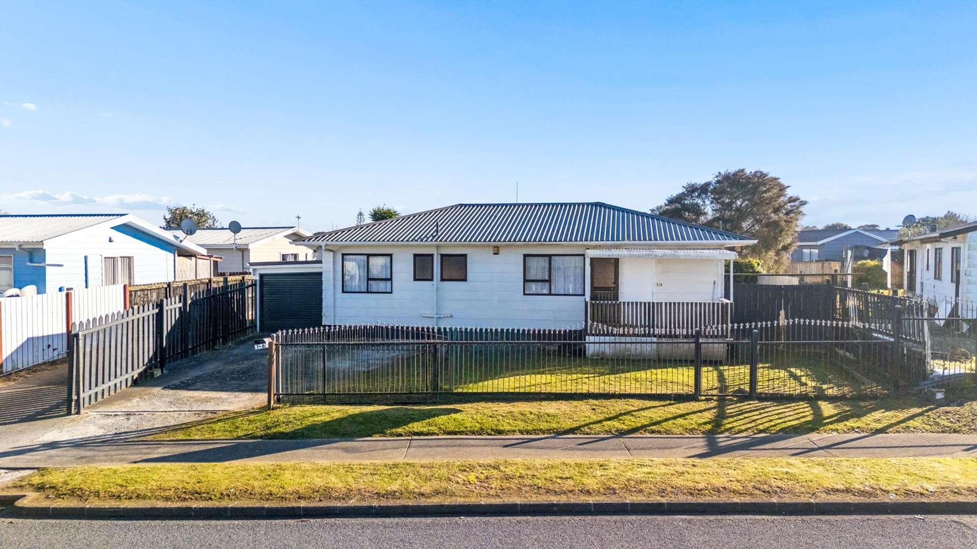1/6 Hatherly Place Clendon Park_0