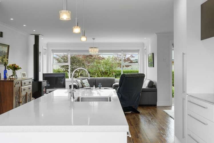 10 Dundee Close Darfield_9