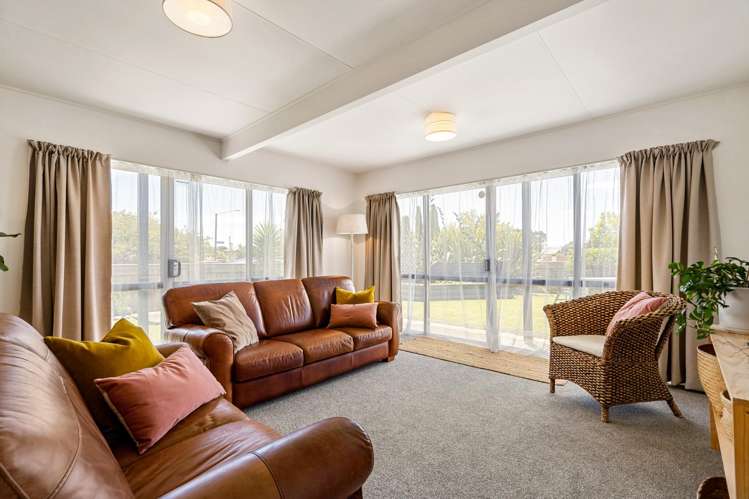 206 Knight Street Hastings_14