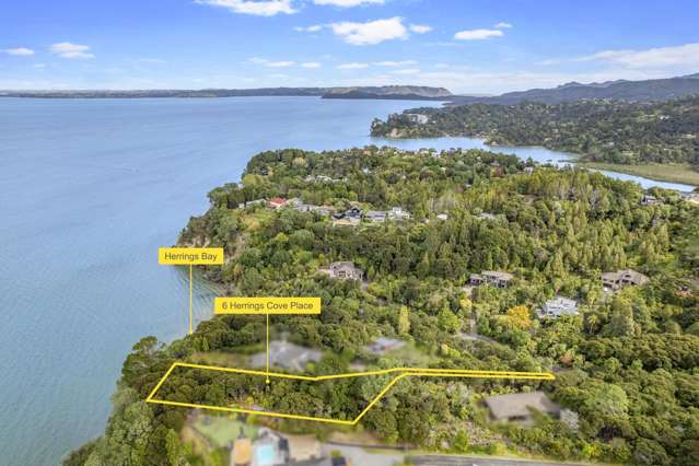 6 Herrings Cove Place Titirangi_1