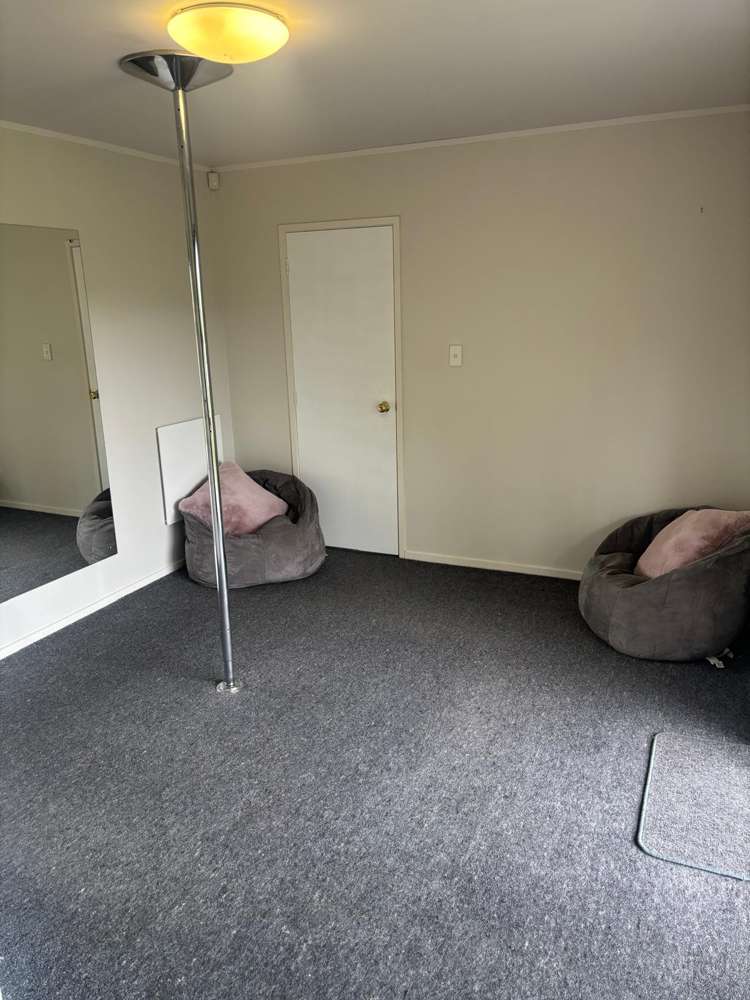 253 Whitford Road Whitford_24