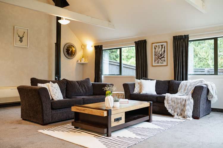 6 Gladstone Road North Mosgiel_11