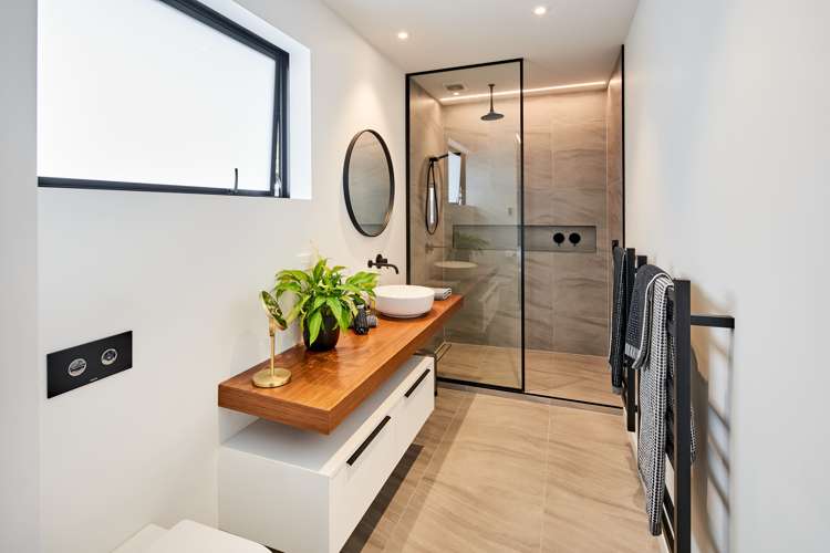 5 Howard Road Point Howard_23