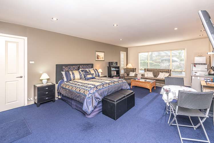 12 Suffolk Drive Otamatea_17