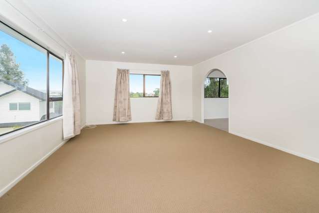 9 Castaing Crescent Te Atatu South_3