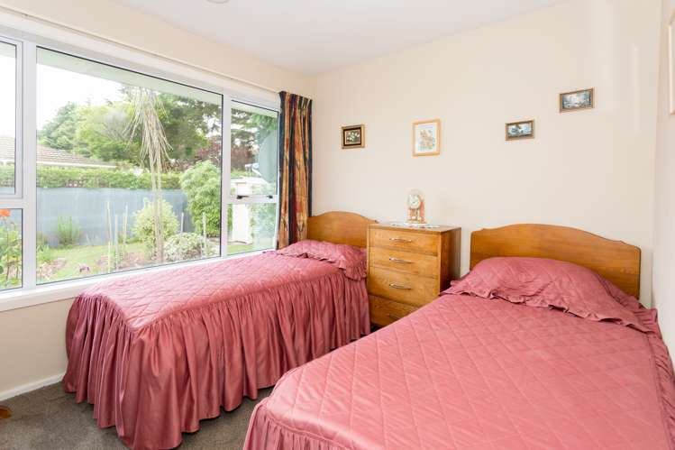 32 Kathleen Crescent Hornby_5