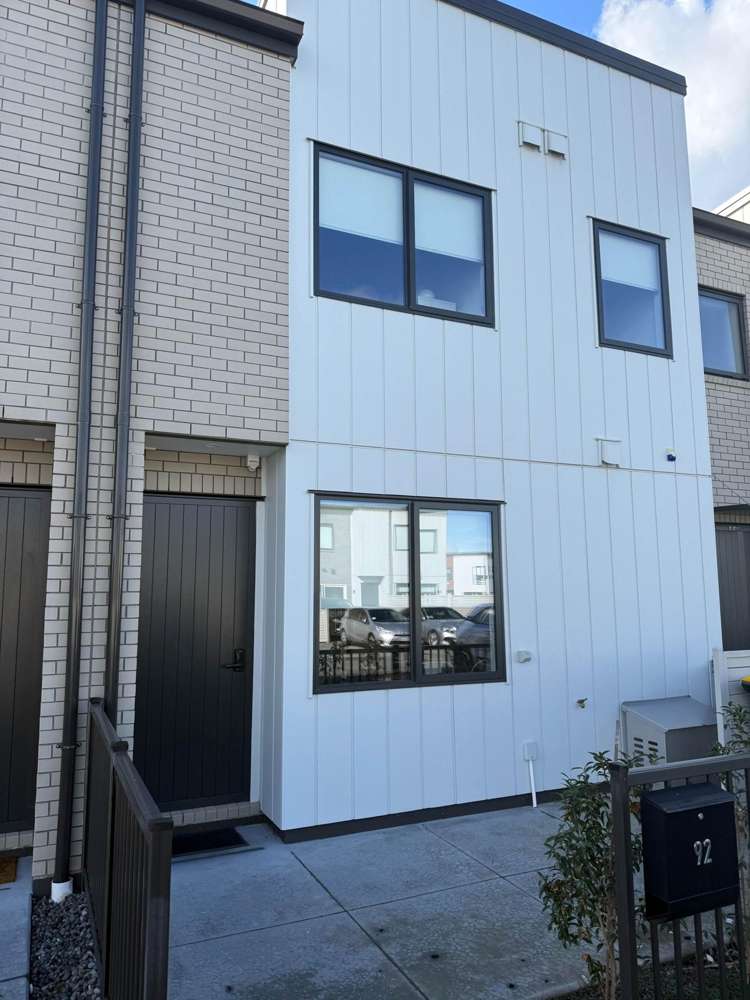 92 Nganui Avenue_0