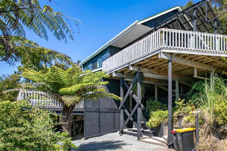 23 Pine Grove Tairua_25