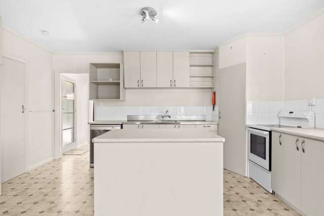 83 Hampden Street Picton_3