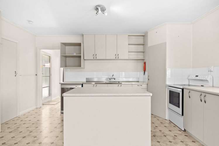 83 Hampden Street Picton_3