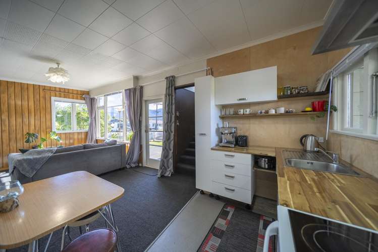 14 Pompolona Street Te Anau_3