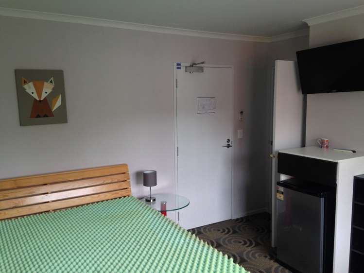 13 Duke Street North Dunedin_13