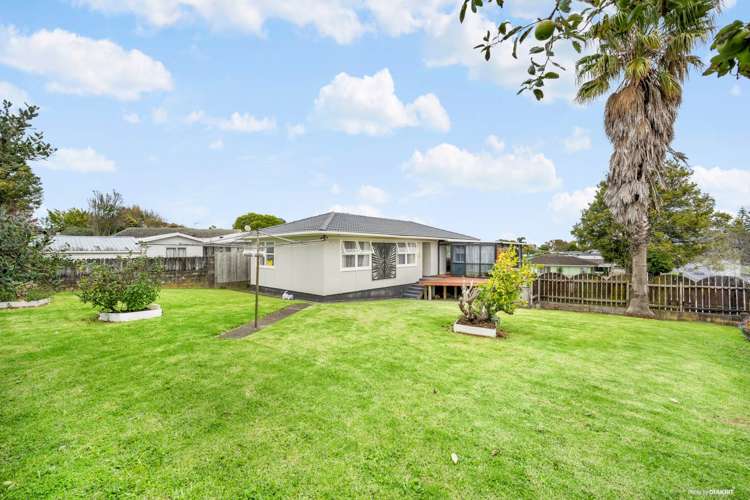 2 Hobart Crescent Wattle Downs_5