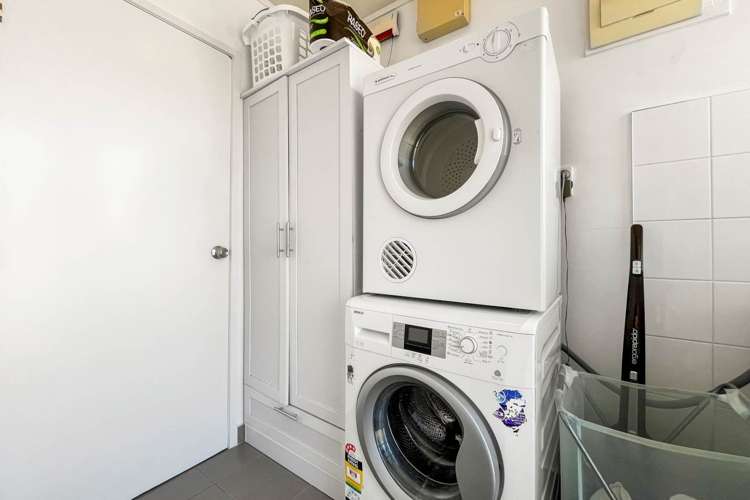 5 Embassy Place Glenfield_13