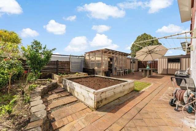 84 Gossamer Drive Pakuranga Heights_3