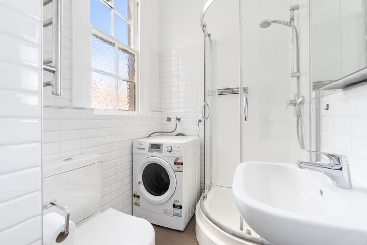 2/128 Newton Road Newton_14